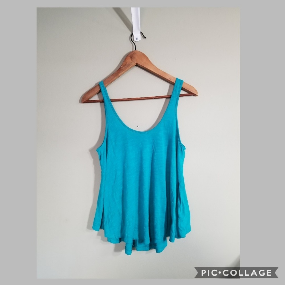 American Eagle Outfitters Aloha tank top size M